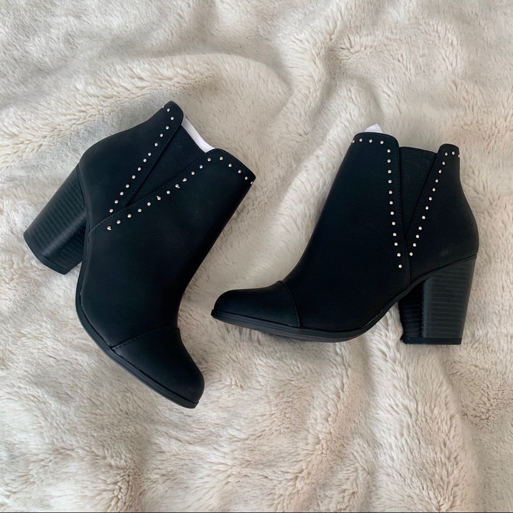 NEW Studded black booties